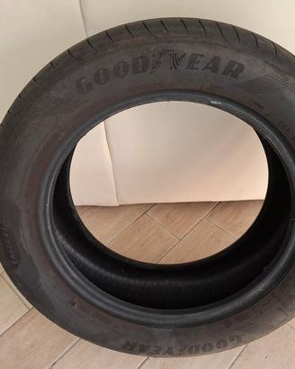 Gomme 235/55 R18