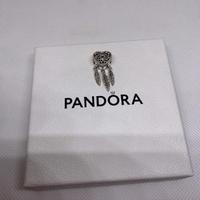 Charm Pandora Acchiappasogni con Tre Piume e Cuore
