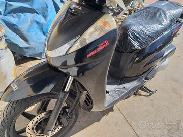 Ricambi usati per Motociclo Honda  SH300