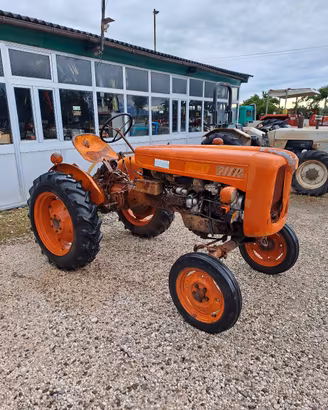 trattore fiat 211