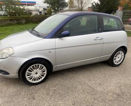 Lancia Ypsilon 1.2 Argento OK NEO PATENTATI