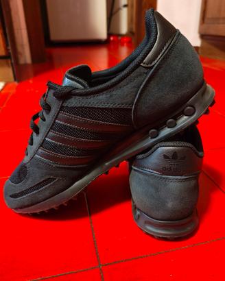 Adidas LA Trainer nere taglia 44 2/3