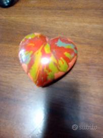 cuore dipinto a mano numerato