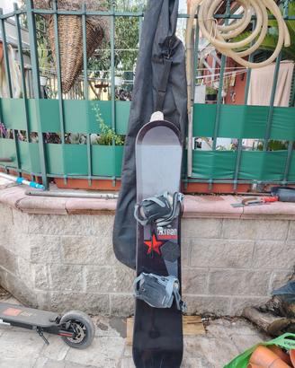  tavola da snowboard Invicta 