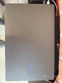 GalaxyBook 4 core 7, win 11 pro, 16gb ram, 512gb