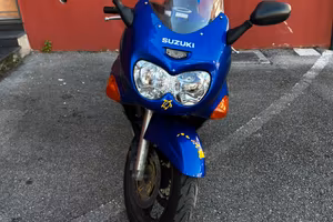 Suzuki GSX 600 F 2002