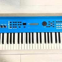 Yamaha MX49 V2 Blue