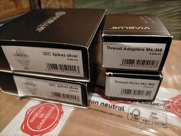 2 set (8 pezzi) Viablue Qtc Spikes Silver. 