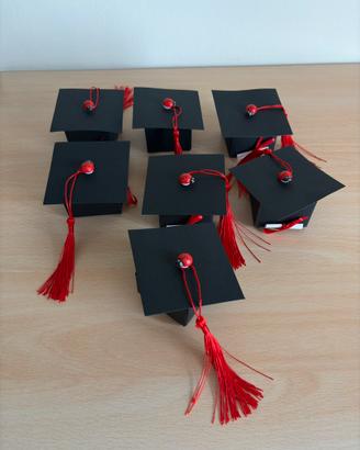 Set 7 scatoline portaconfetti per Laurea