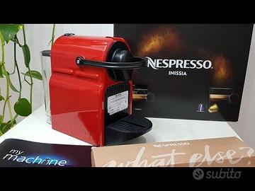 Macchina caffè Nespresso Inissia rossa