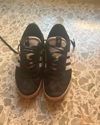 Scarpe Adidas basse