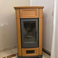 Stufa a pallet marca Piazzetta come nuova