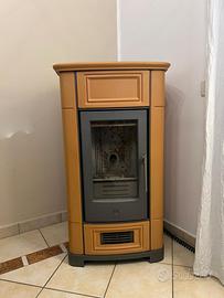 Stufa a pallet marca Piazzetta come nuova