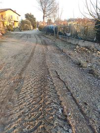 Parcheggio per autotreni, autoarticolati, pullman