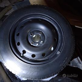 4 cerchi in ferro per fiat 500. 175 65 R14