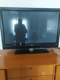 TV con decoder e accessori  45 pollici