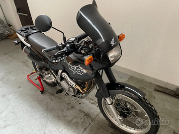 Honda Dominator NX650
