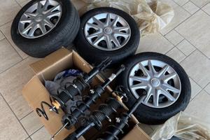 Ammortizzatori e gomme Ford fiesta