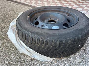 Gomme termiche per auto +cerchi in ferro +sensori