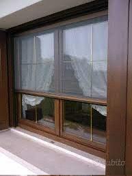 Sette zanzariere verticali a molla nuove