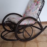 Poltrona dondolo Rattan