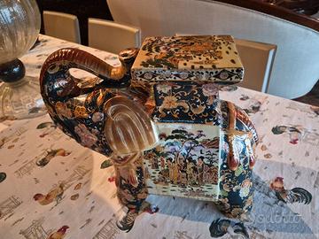 elefante decorato 