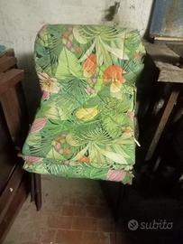 Poltroncine vintage con tessuto floreale
