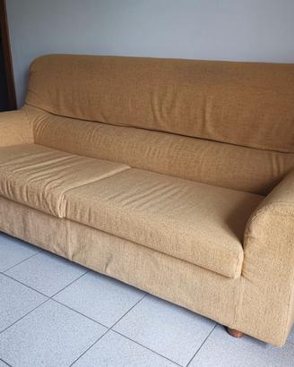 Divano letto matrimoniale