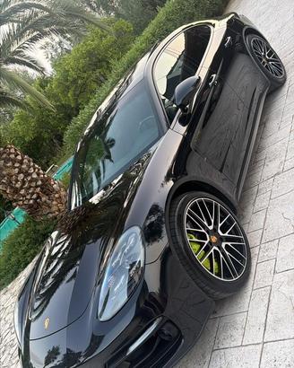 Porsche Panamera 4 Ibrida