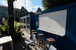 CONTAINER