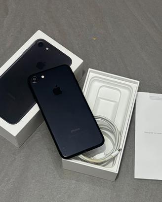 iPhone  7 Black 32GB