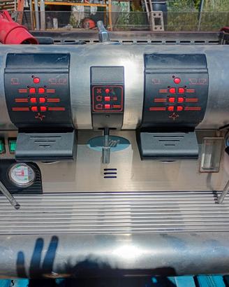 Macchina del caffè professionale
