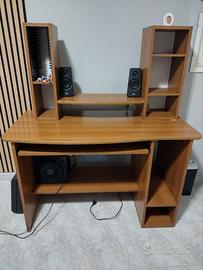 Scrivania porta pc