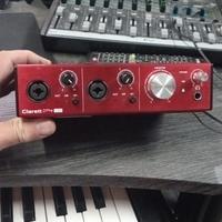 scheda audio focusrite Clarett 2pre