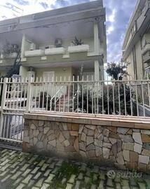 Villetta a schiera di 240 m² con più di 5 locali e