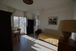 Monovano attico arredato in Via Nebrodi