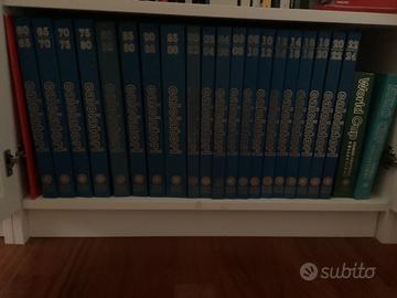 Enciclopedia calciatori panini dal 1960 al 2024