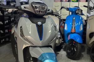 Piaggio Beverly 400 i.e. Beverly 400 s grigio merc