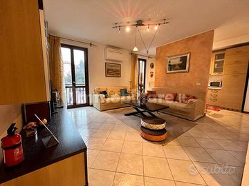 Elegante Bilocale a Varese - Pronto da