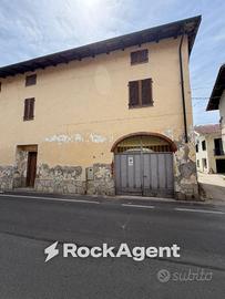 Casa indipendente di 249 m² con 4 locali a Pontest