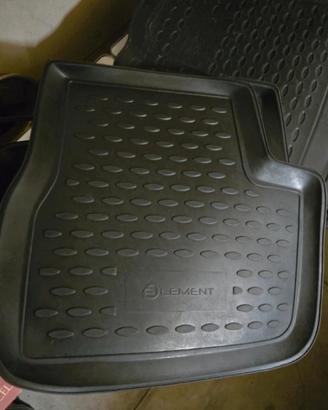 tappeti auto in gomma