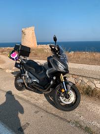 Honda X adv 750 travel edition