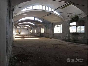 Immobile di 3650 m² con più di 5 locali a Porcari