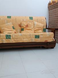 Divano letto in buono stato