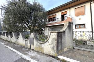 PORZIONE DI BIFAMILIARE A SALZANO