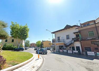 Guidonia monolocale arredato spese incluse