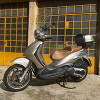 Beverly 500 km 36.680 euro 1.850