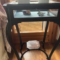 Tavolino a vetrina. Inglese 800