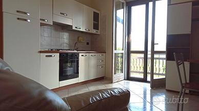 Bilocale arredato con Posto auto