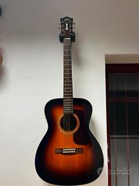 Chitarra acustica Guild om-140